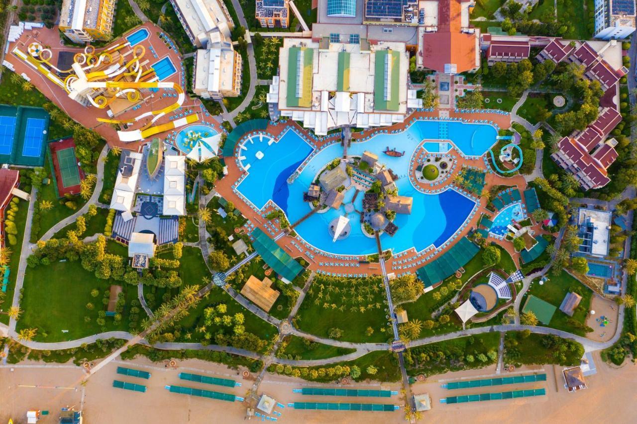 Aqi Pegasos World Hotel Side Luaran gambar